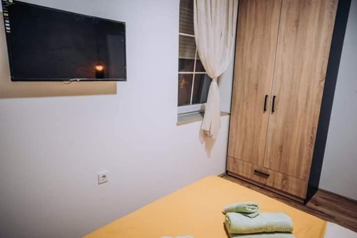Finesi Apartments Ohrid Exteriör bild